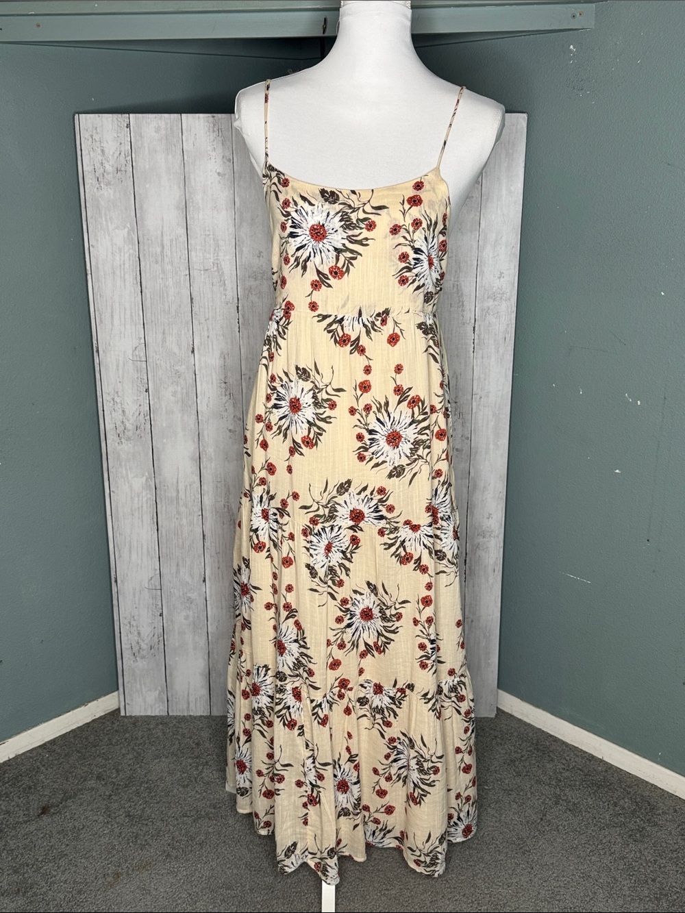 dip Cream Floral Spaghetti-Strap Maxi Dress with Red Accents